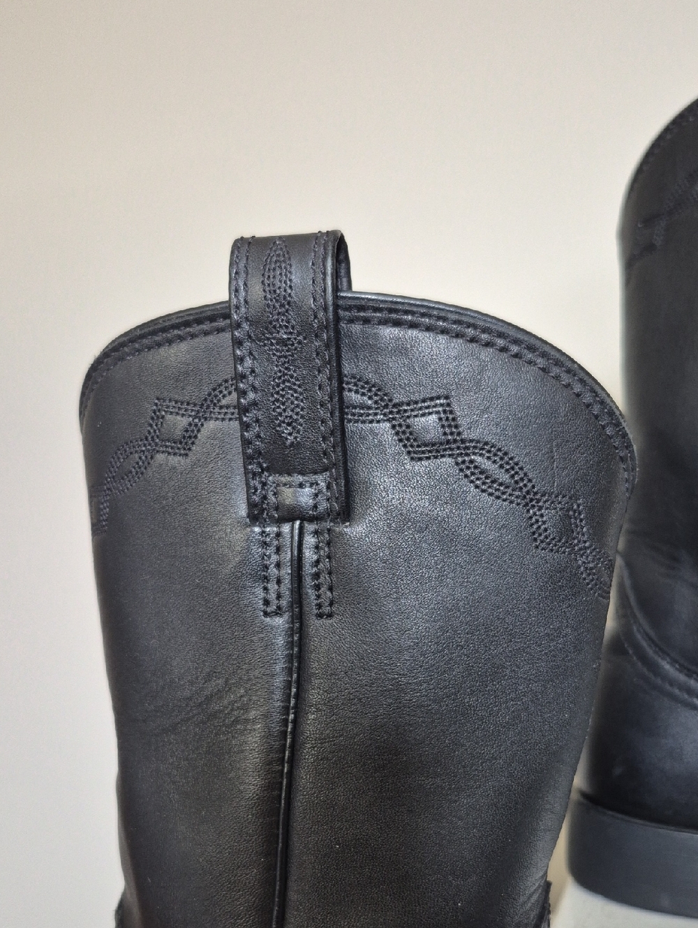 Ariat Men's Size 9 Heritage Roper Round Toe Leather Cowboy Boots, Western - Picture 8 of 13